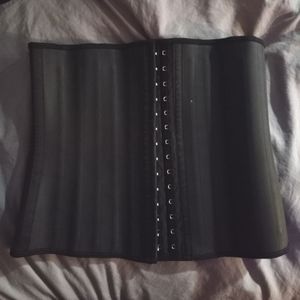 25 steel boned waist trainer